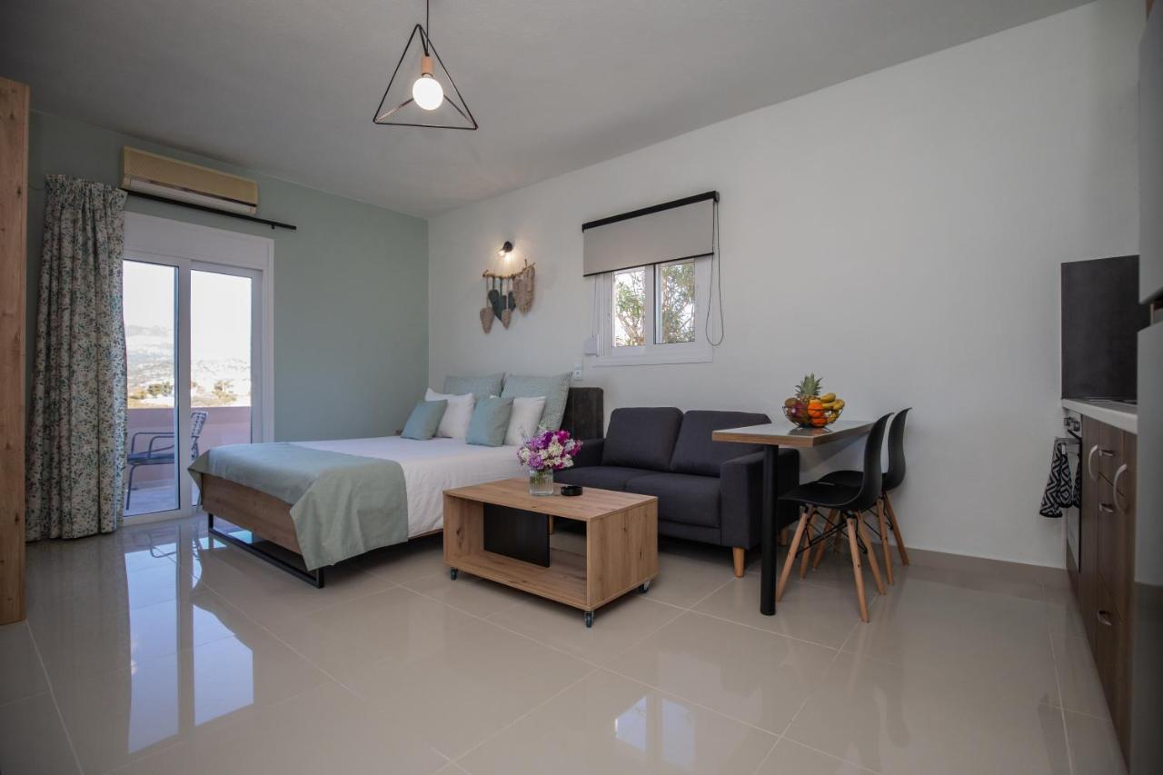 Studio Athena With Panoramic View Of Makrygialos Apartment Pilalimata ภายนอก รูปภาพ