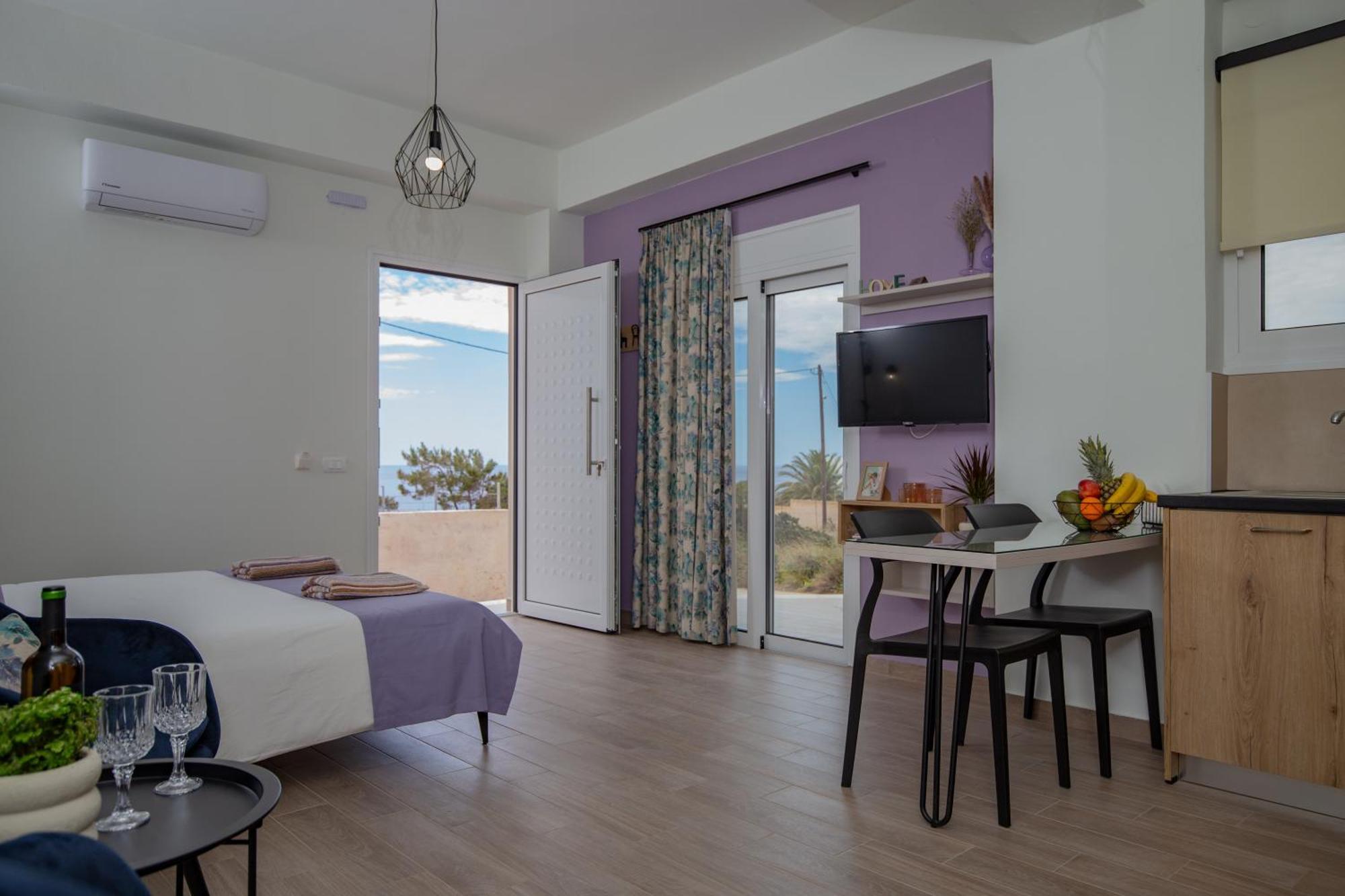 Studio Athena With Panoramic View Of Makrygialos Apartment Pilalimata ภายนอก รูปภาพ